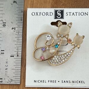 Oxford Gold Brooch with Multicolored Crystals